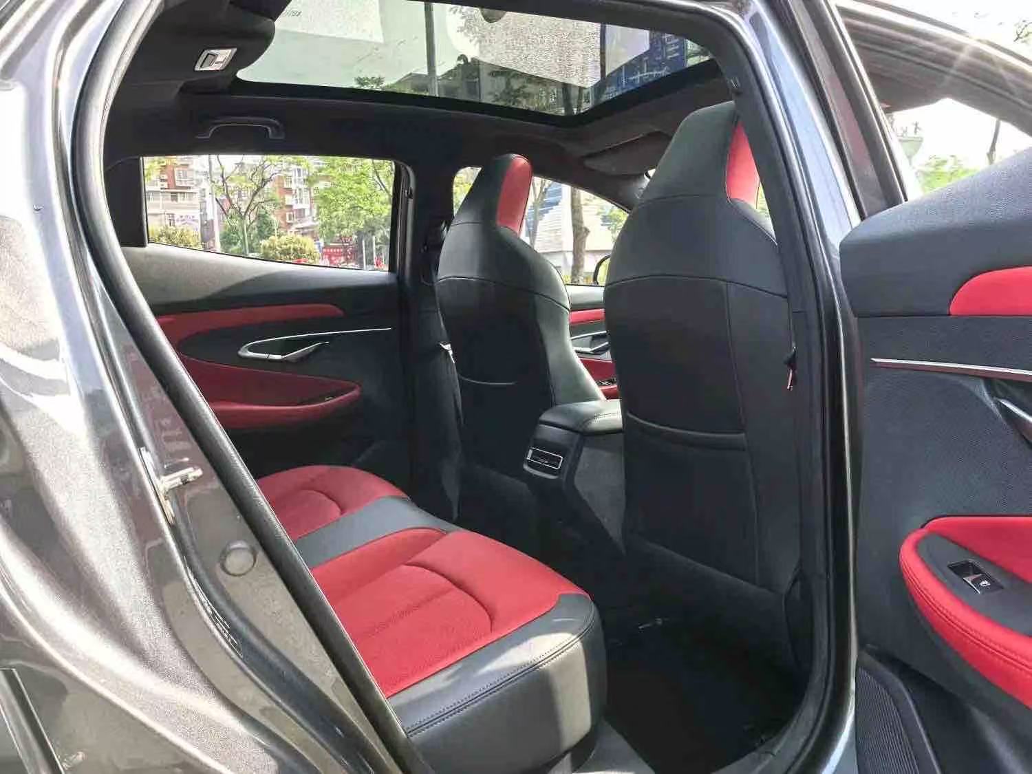 2020 Changan UNI-T 1.5T Flagship Automatic Transmission 图片