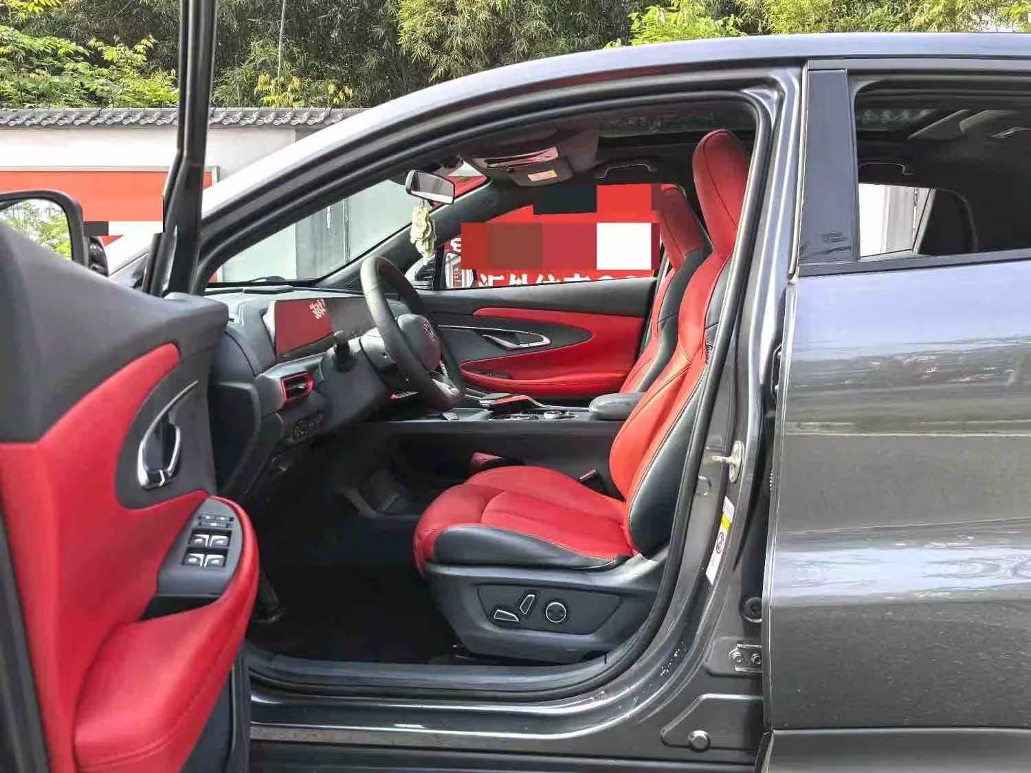 2020 Changan UNI-T 1.5T Flagship Automatic Transmission 图片