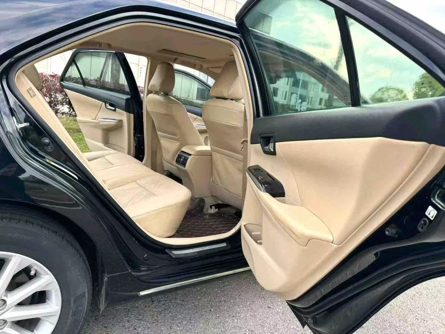 2015 Model Toyota 2.5HG CVT Luxury Navigation Edition, Automatic Transmission 图片