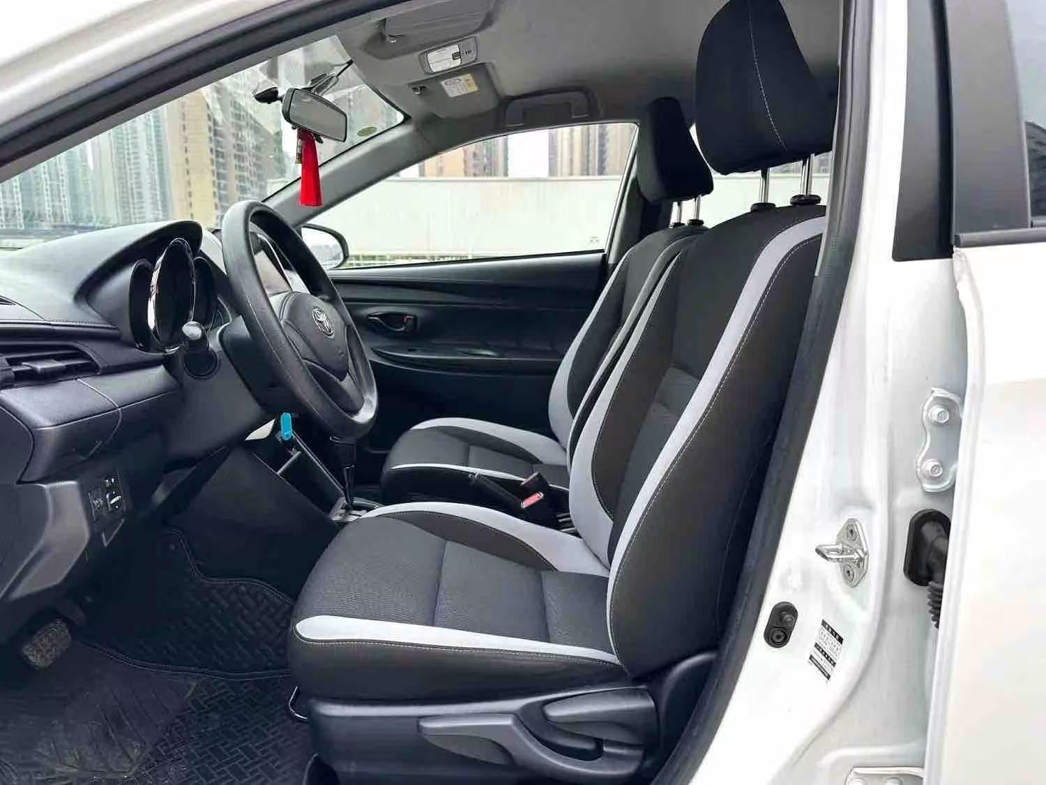 2020 Model Toyota Yaris YARiS L 1.5 CVT Leading Edition Automatic 图片